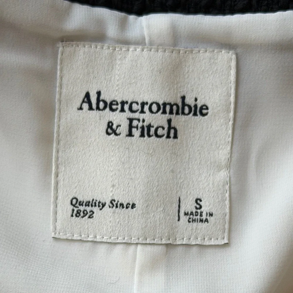 Clean Girl Abercrombie & Fitch Tweed Mini Dress White Black Gold Button S - Picture 4 of 10